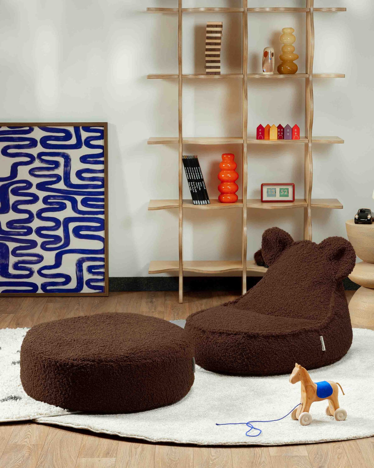 Pouf et repose-pieds en teddy bouclé marron 60x70x42cm Bear - Wigiwama — vue 2