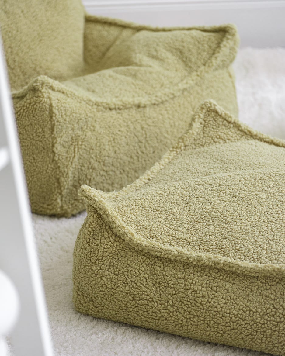 Pouf et repose-pieds en teddy bouclé verts 70x80x50cm Matcha - Wigiwama — vue 4