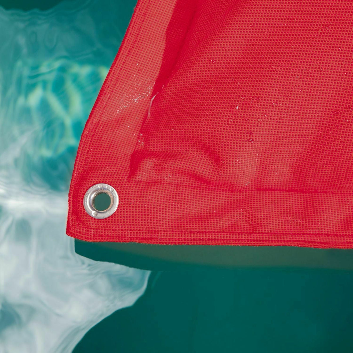 Pouf flottant bleu foncé Original Floatzac - Fatboy - The Cool Republic