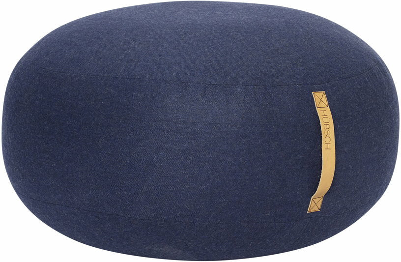 Pouf galet en laine bleu avec poignée en cuir - Hübsch - The Cool Republic
