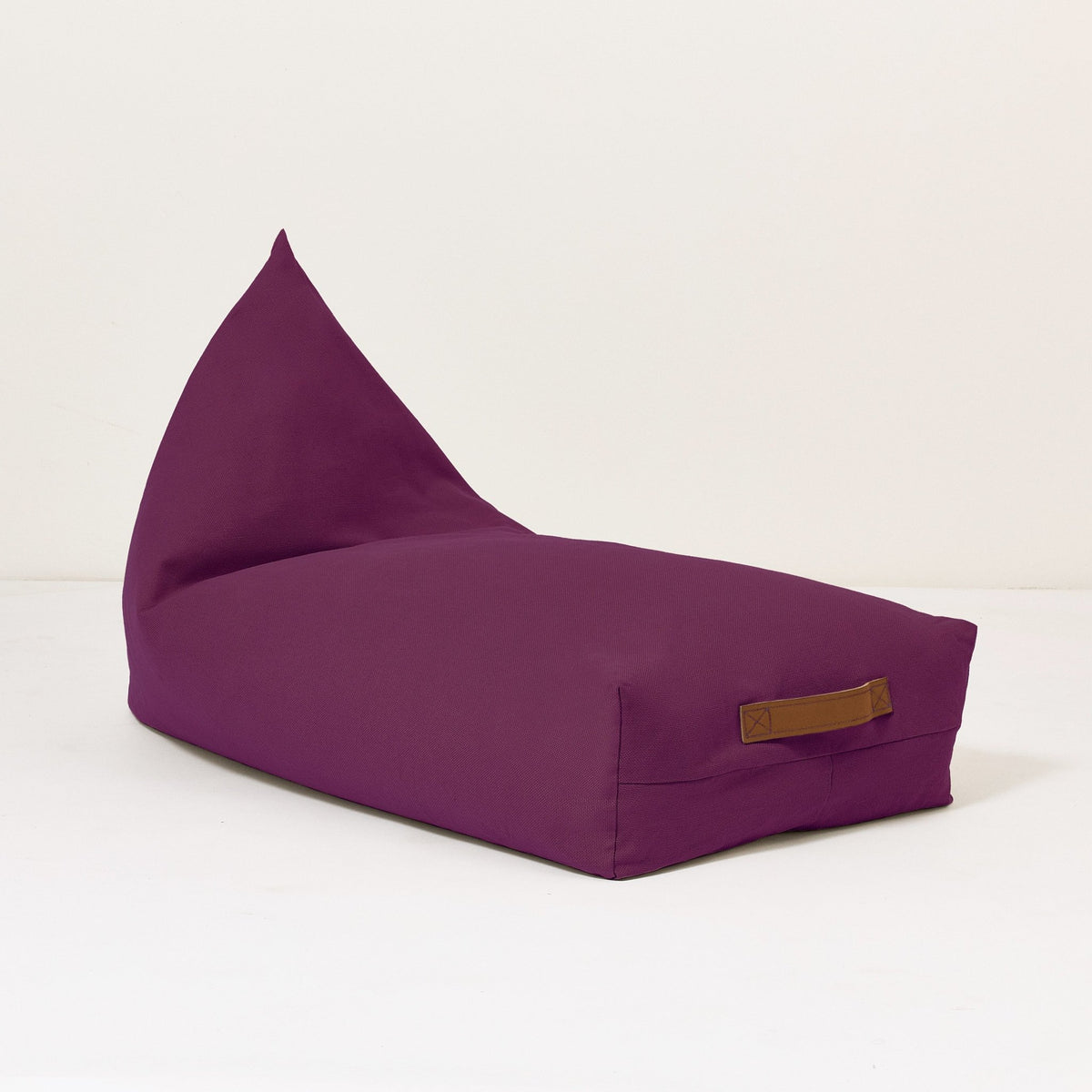 Pouf long pour enfant en coton bio violet prune 119 x 52 x 70 cm Oasis - Nobodinoz - The Cool Republic