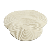 Cream wool rug with organic shape 140 x 145 cm Zen - Bolia