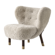 Sessel Walnuss und Lammfell mit Messingdetails Little Petra VB1 Limitierte Edition - &tradition