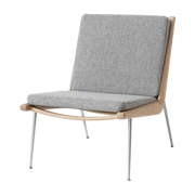 Sessel aus Eiche und Stoff Hallingdal 130 mit Stahlgestell Boomerang HM1 - &tradition