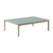 Table basse en grès bleu pâle lisse et chêne naturel 85 x 120 cm Couple - Muuto