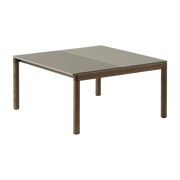Table basse en grès taupe wavy et chêne foncé 85 x 80 cm Couple - Muuto