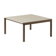 Table basse en grès beige sable lisse et chêne foncé 85 x 80 cm Couple - Muuto