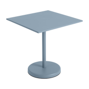 Table carrée d'extérieur en acier bleu ciel 70 x 70 x 73 cm Linear - Muuto