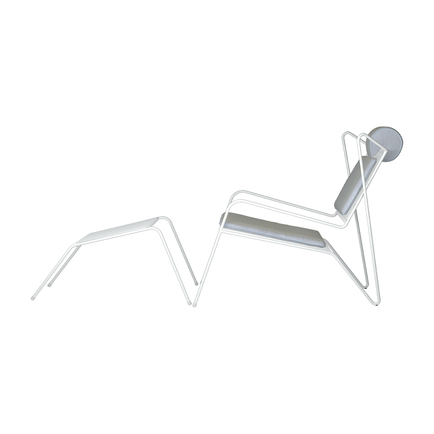 Lounge chair with white steel footrest and beige cushions Capri Easy - Cools Collection