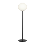 Lampadaire design en verre opalin et acier noir mat 33 x 135 cm Glo-Ball - Flos