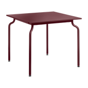 Outdoor-Esstisch aus Stahl in Bordeaux 90x90cm South - Magis