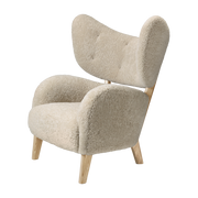 Armlehnstuhl aus Eiche und hellem Schaffellstoff von lune My Own Chair -. Audo