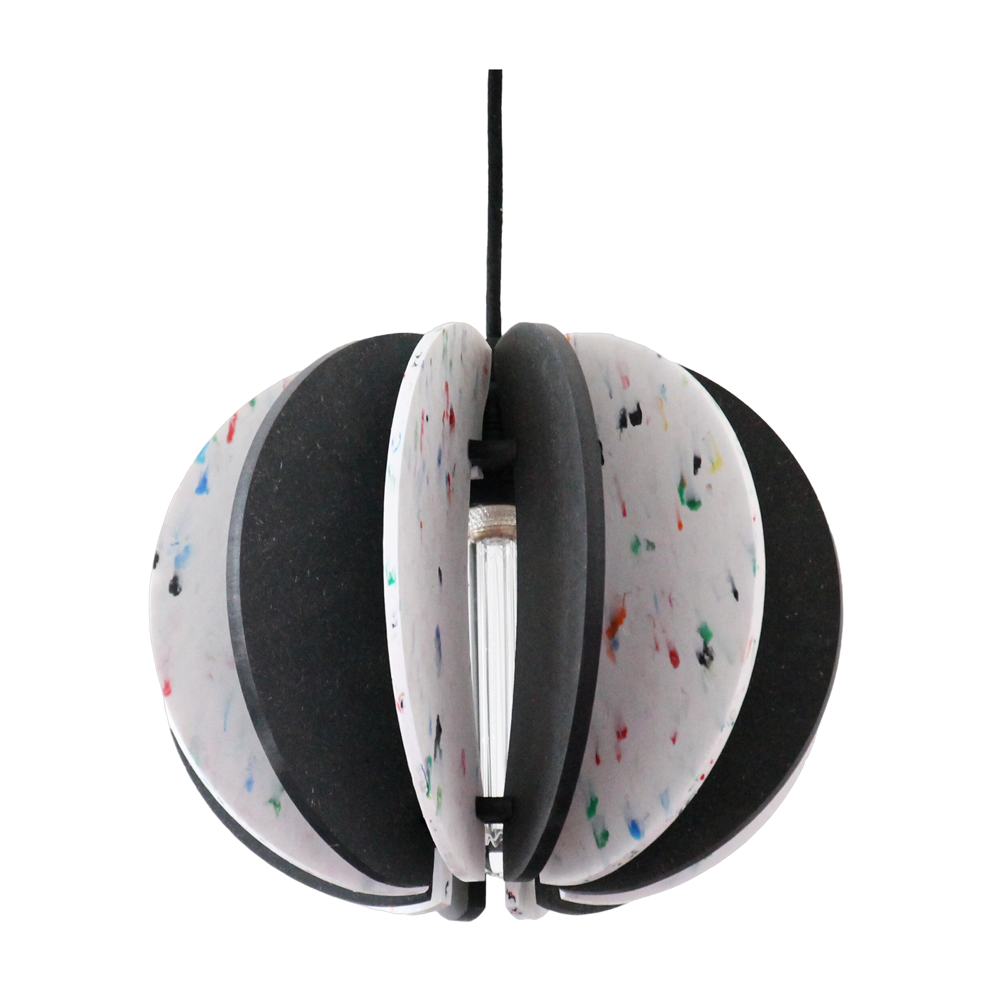 Suspension ronde en plastique recyclé blanc et bois coloré noir 29cm Alpha Zulu - RIF