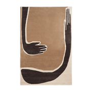 Getufteter Teppich aus Wolle in dunklem Kaffee und Off-White 200x300cm Pose - -. Ferm Living