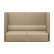 Sofá de dos plazas con respaldo alto beige Palo - Hem