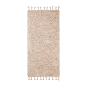 Langfloriger Teppich aus beiger Baumwolle 70 x 140 cm Amass – Ferm Living