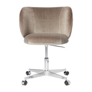 Chaise à roulette en velours doré Rico - Ferm Living