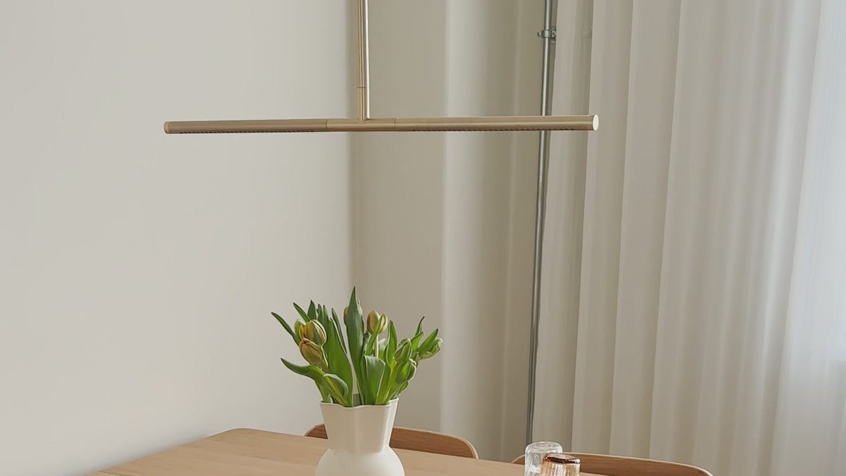 Cargar vídeo: Plafón de latón 107x59cm Omni - Umage