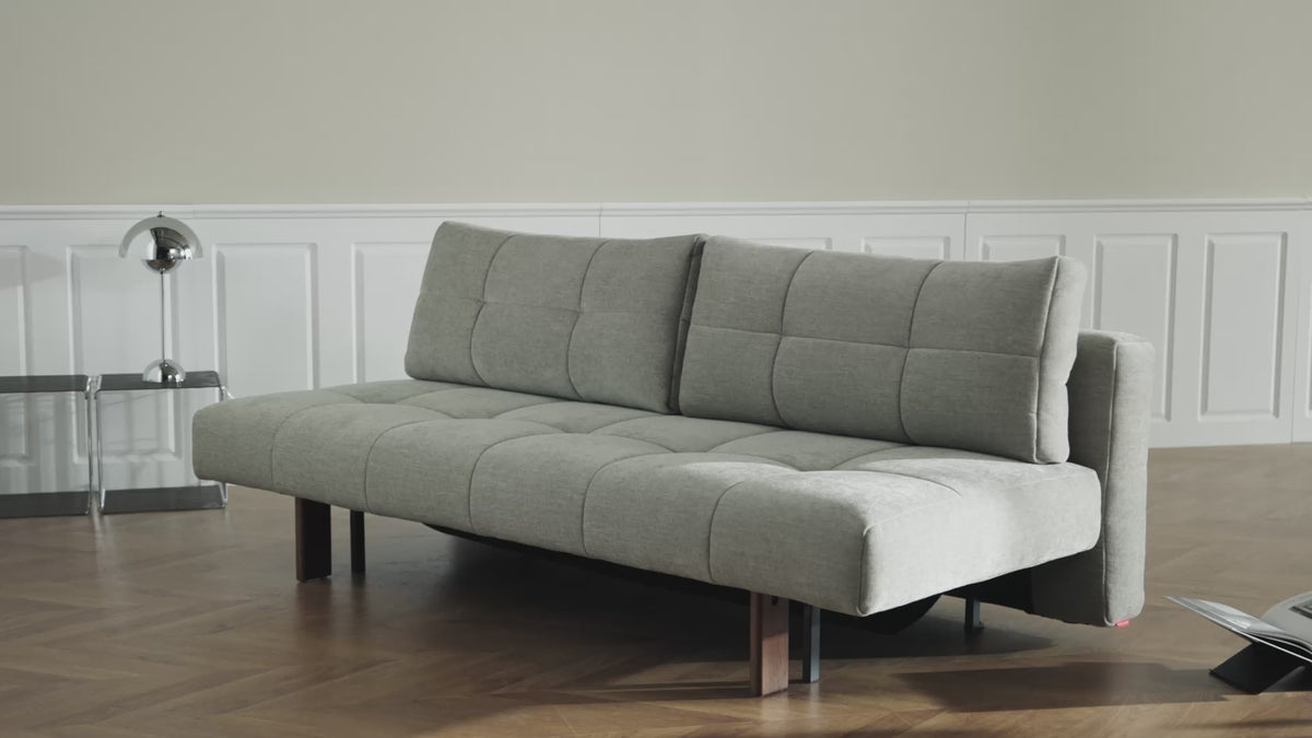 Video laden: Ausziehbares Sofa aus beigem Polyester mit dunklem Eichenfuß 202x65cm Eilis - Innovation Living