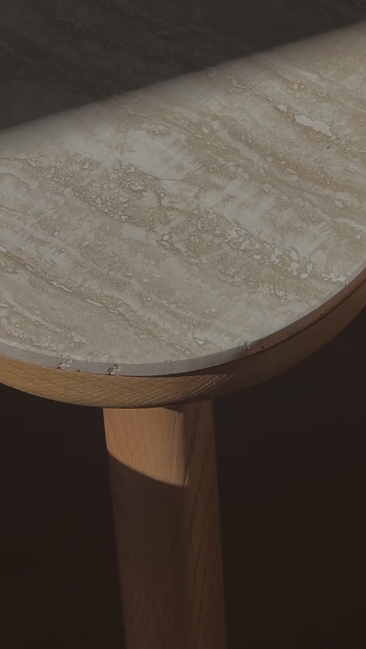 Carica video: Lampada portatile in vetro e ottone lucidato 7,9x12cm Asteria - Umage