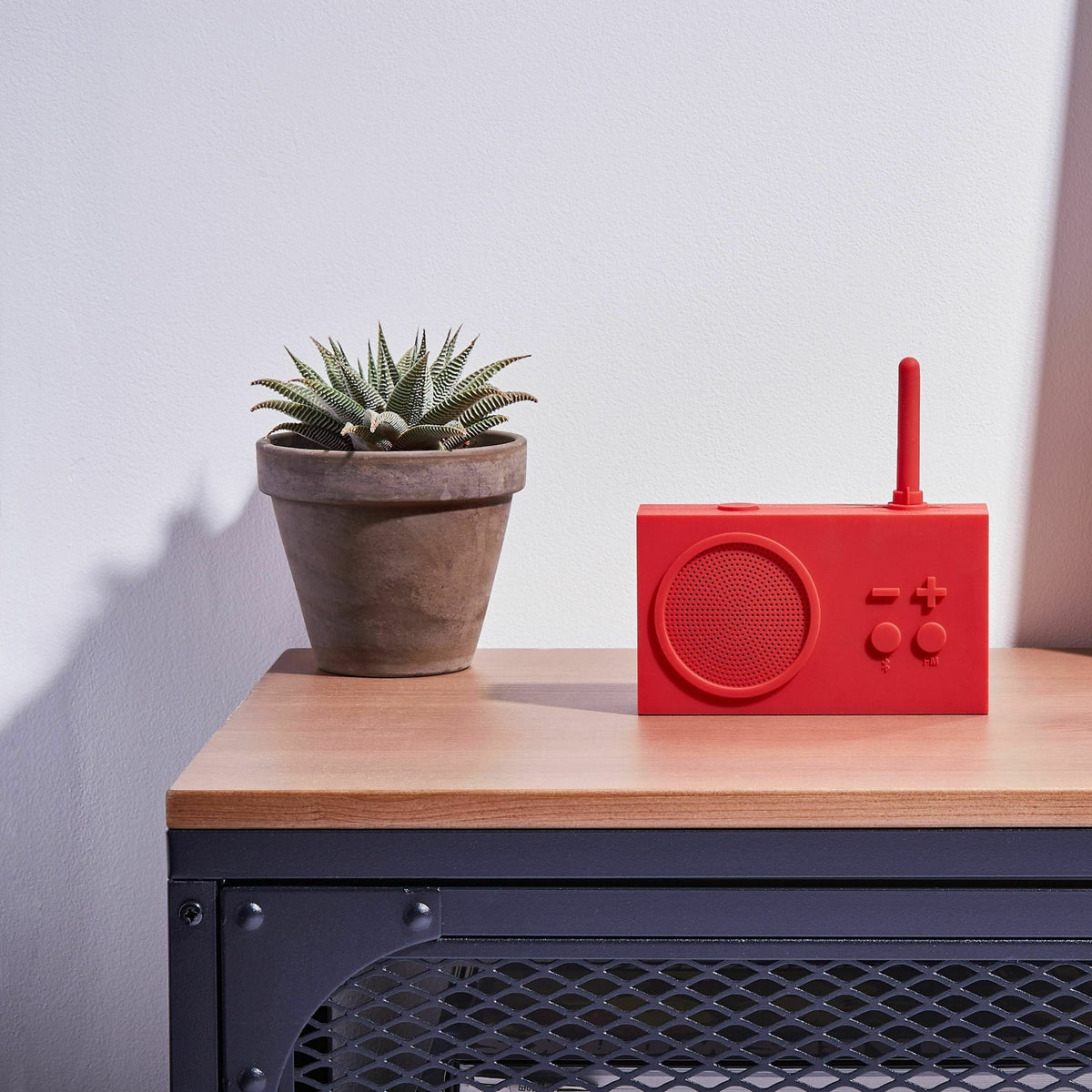 Radio FM & Enceinte Bluetooth blanc Tykho 3 - Lexon - The Cool Republic