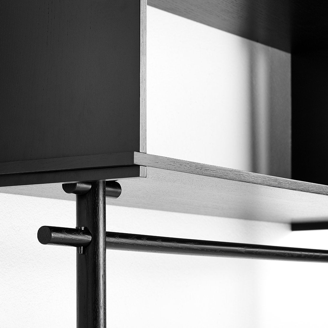Rangement en bois noir Töjbox - Woud - The Cool Republic
