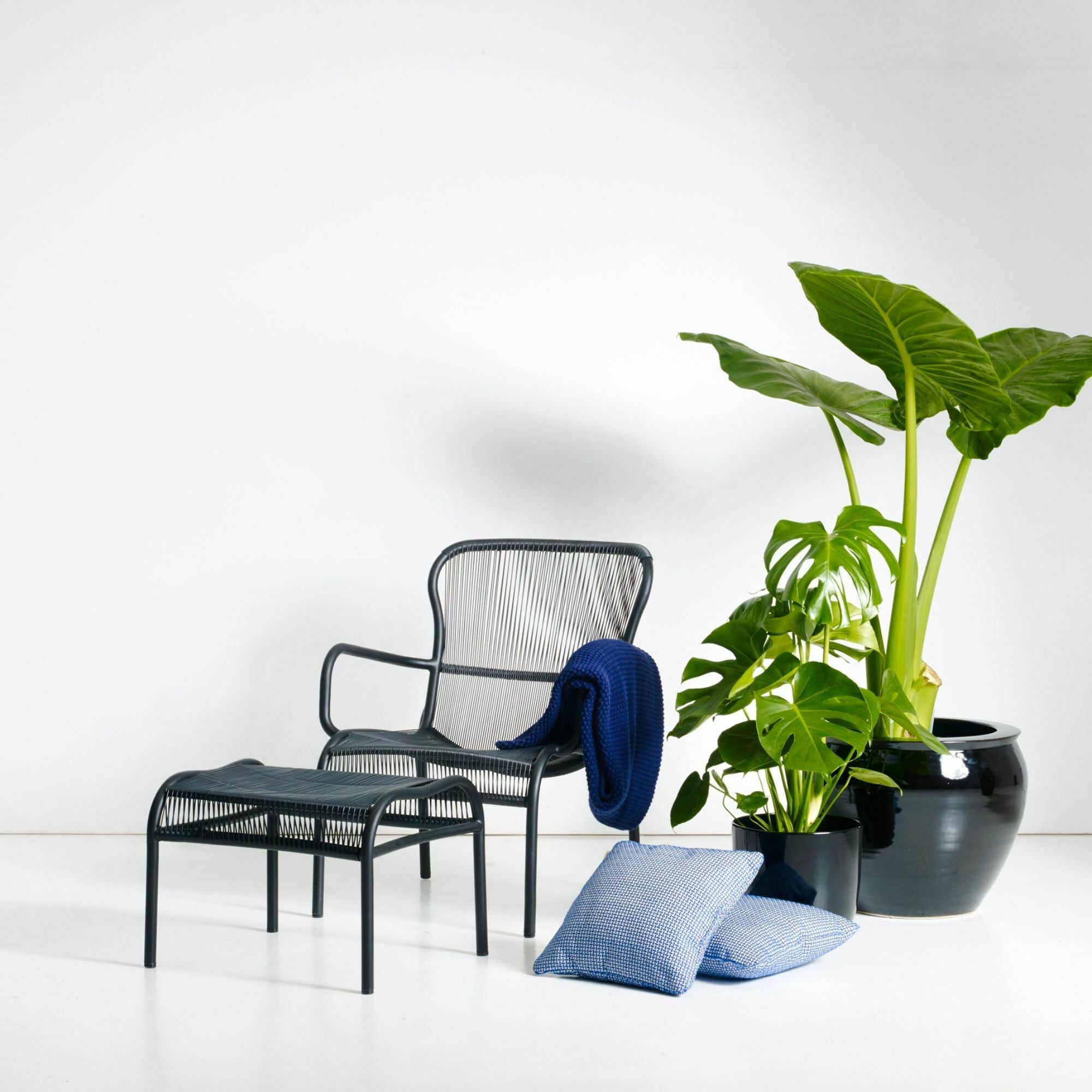 Repose-pieds noir Loop - Vincent Sheppard - The Cool Republic