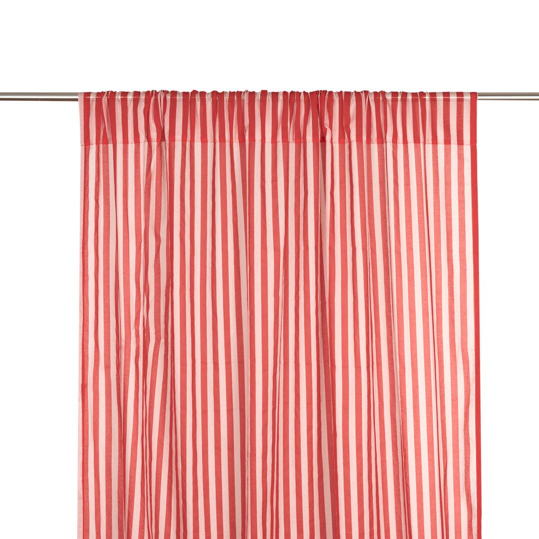 Rideau en voile de coton à rayures rouge 140 x 280 x 1 cm Wendy - Nobodinoz - The Cool Republic