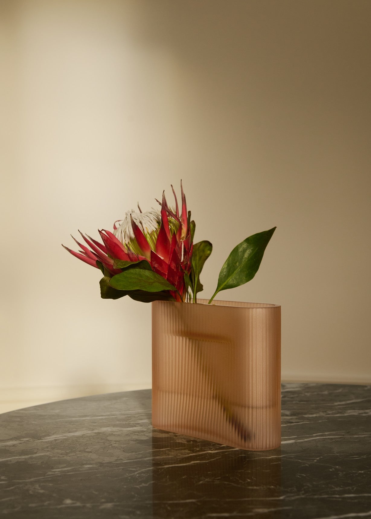 Vase en verre soufflé orange 16,5cm Ridge - Muuto