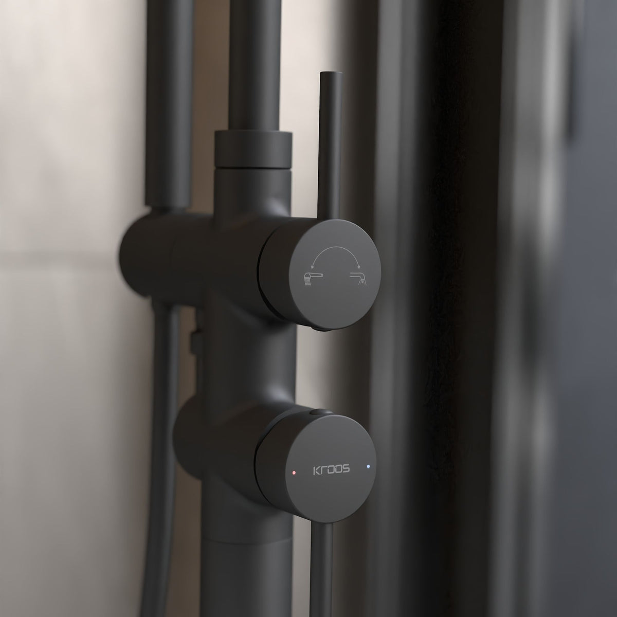 Robinet mitigeur bain-douche sur pied noir Corbeau - Kroos - The Cool Republic