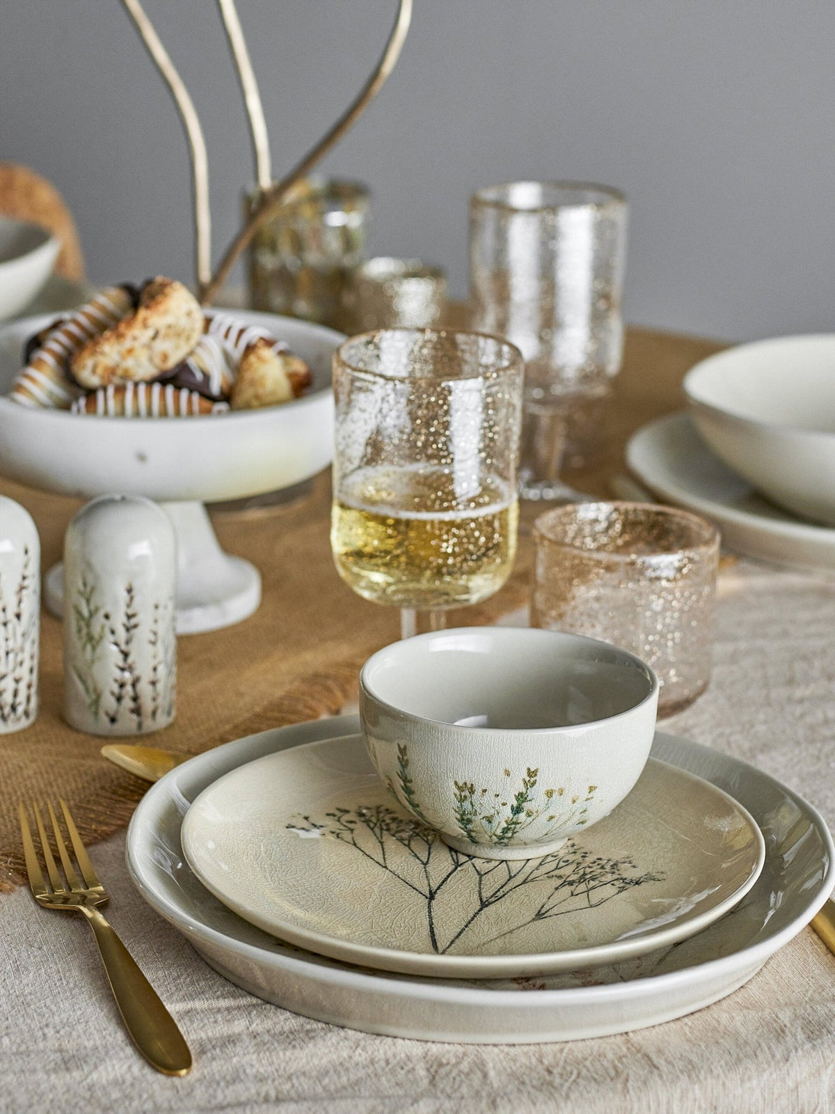 Bea stoneware salt and pepper shaker - Bloomingville - The Cool Republic