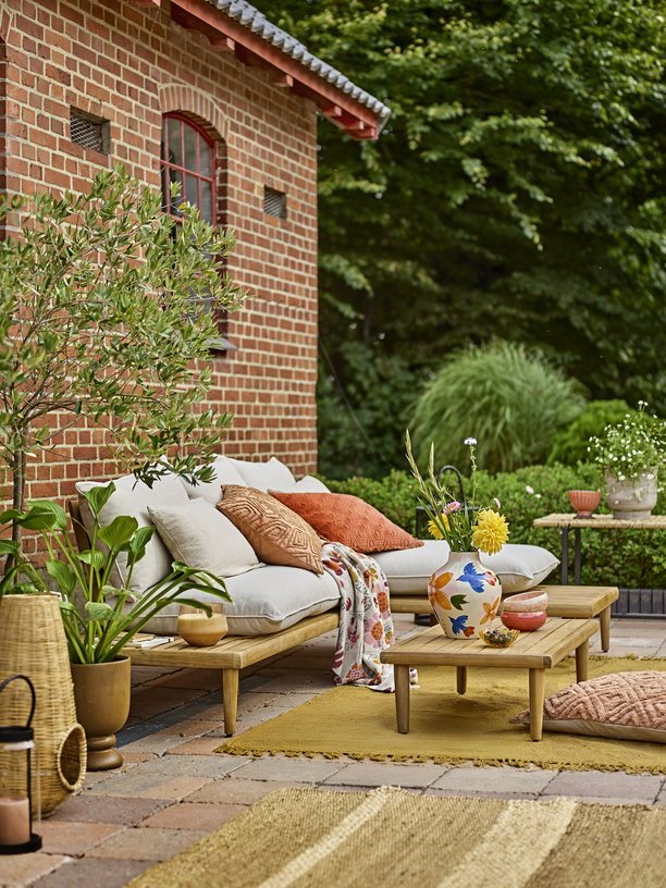 Salon de jardin lounge en bois d'acacia Cesano - Bloomingville - The Cool Republic