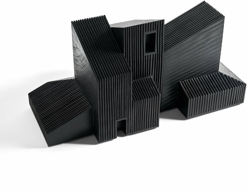 Sculpture Black Modern Farm House en acajou - Ethnicraft Accessories - The Cool Republic