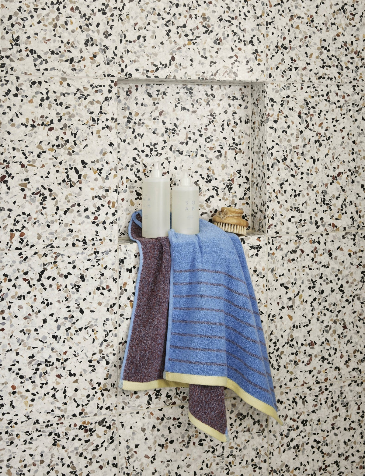 Serviette de bain en coton violet et bleu 50x100cm Promenade - Hübsch - The Cool Republic