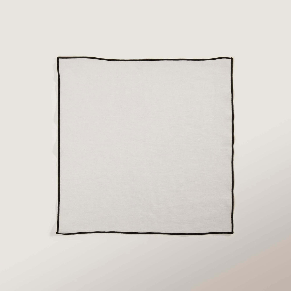 Serviette De Table Carlina Beige Clair Et Bourdon Noir - Madura - The Cool Republic