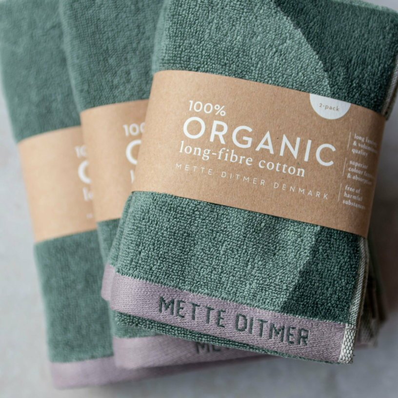 Serviette de toilette vert thym 50 x 95 cm Rock - Mette Ditmer - The Cool Republic