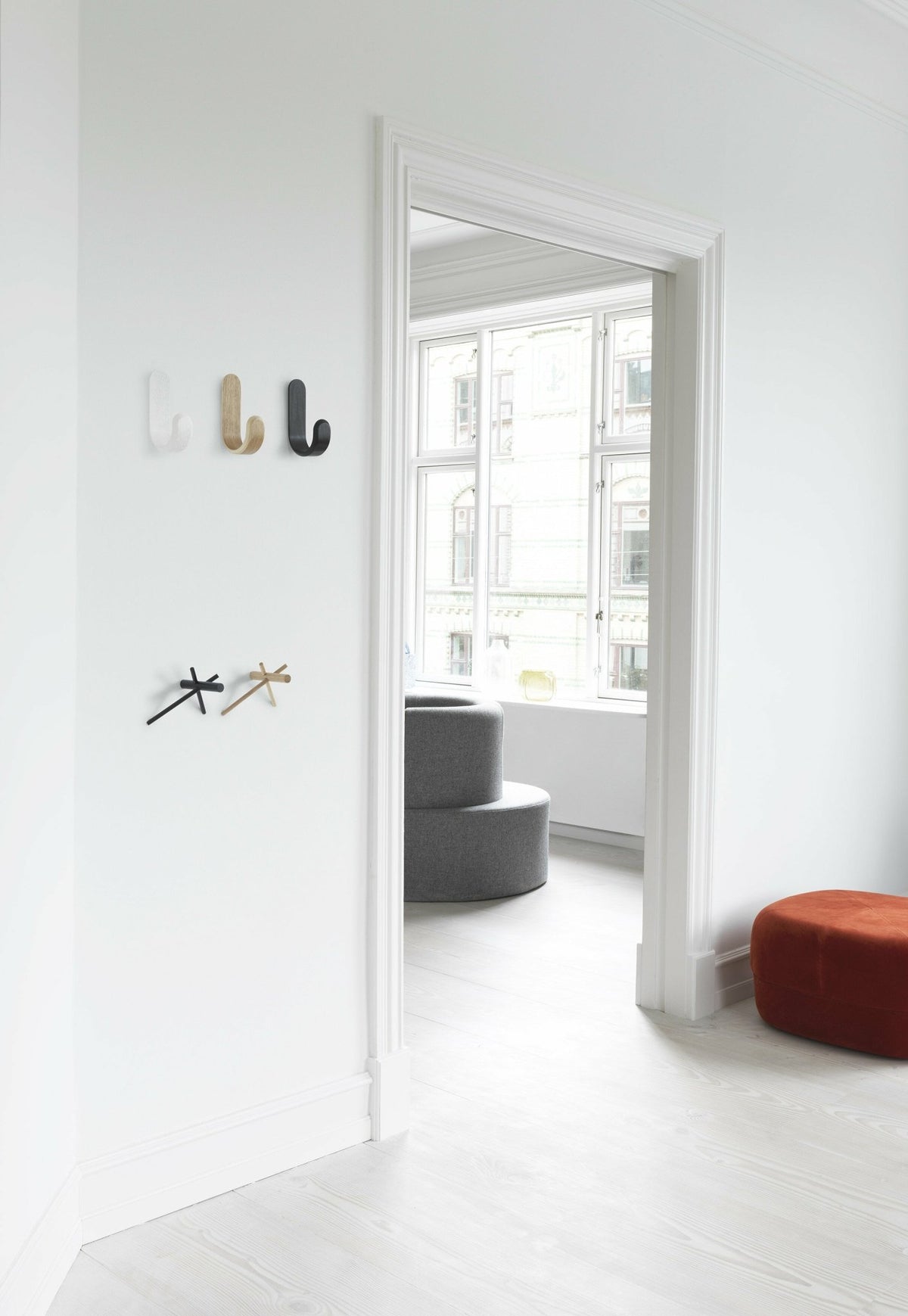 Set de 2 crochets en chêne naturel 15,5 x 12,5 x 14,5 cm Sticks - Normann Copenhagen - The Cool Republic