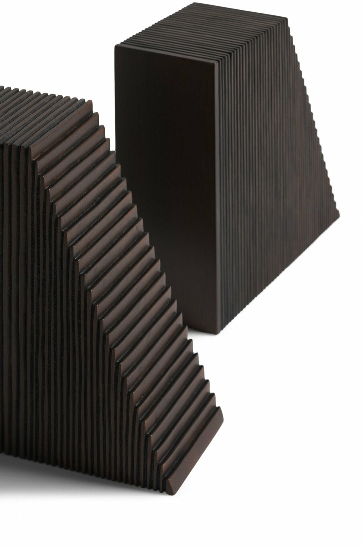 Set of 2 Grooves bookends in solid dark mahogany - Ethnicraft Accessories - The Cool Republic