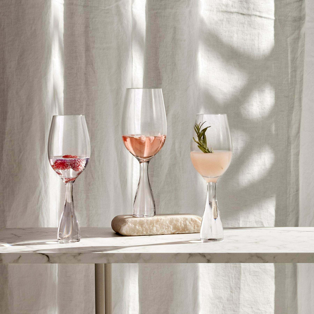 Set de 2 verres à champagne Wine Party - Nude Glass - The Cool Republic
