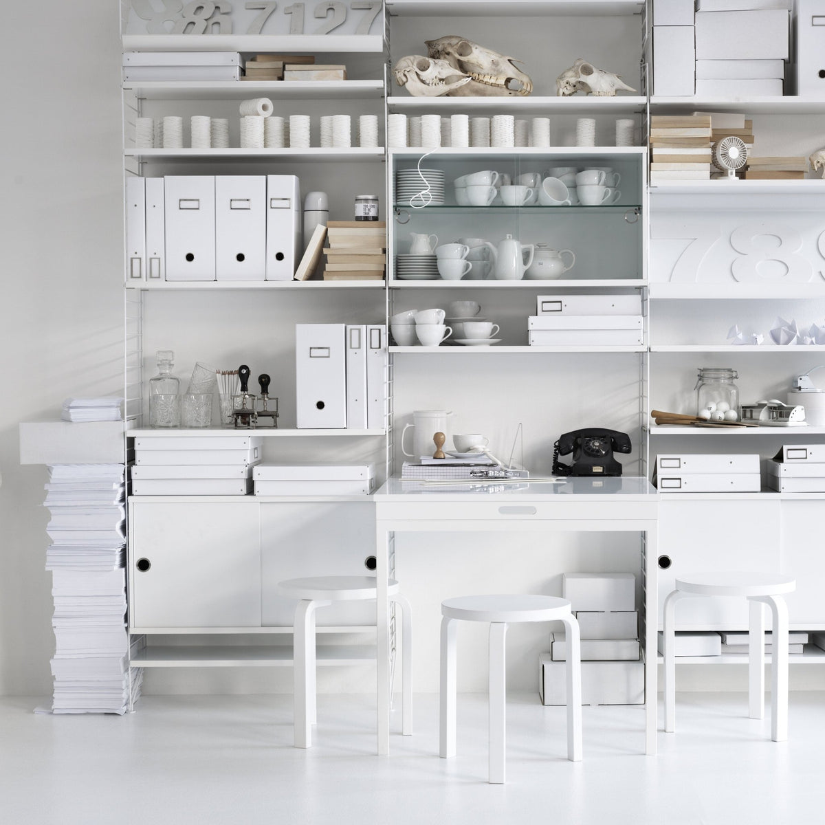 Set de 3 étagères en MDF blanches 58 x 30 cm - String furniture - The Cool Republic