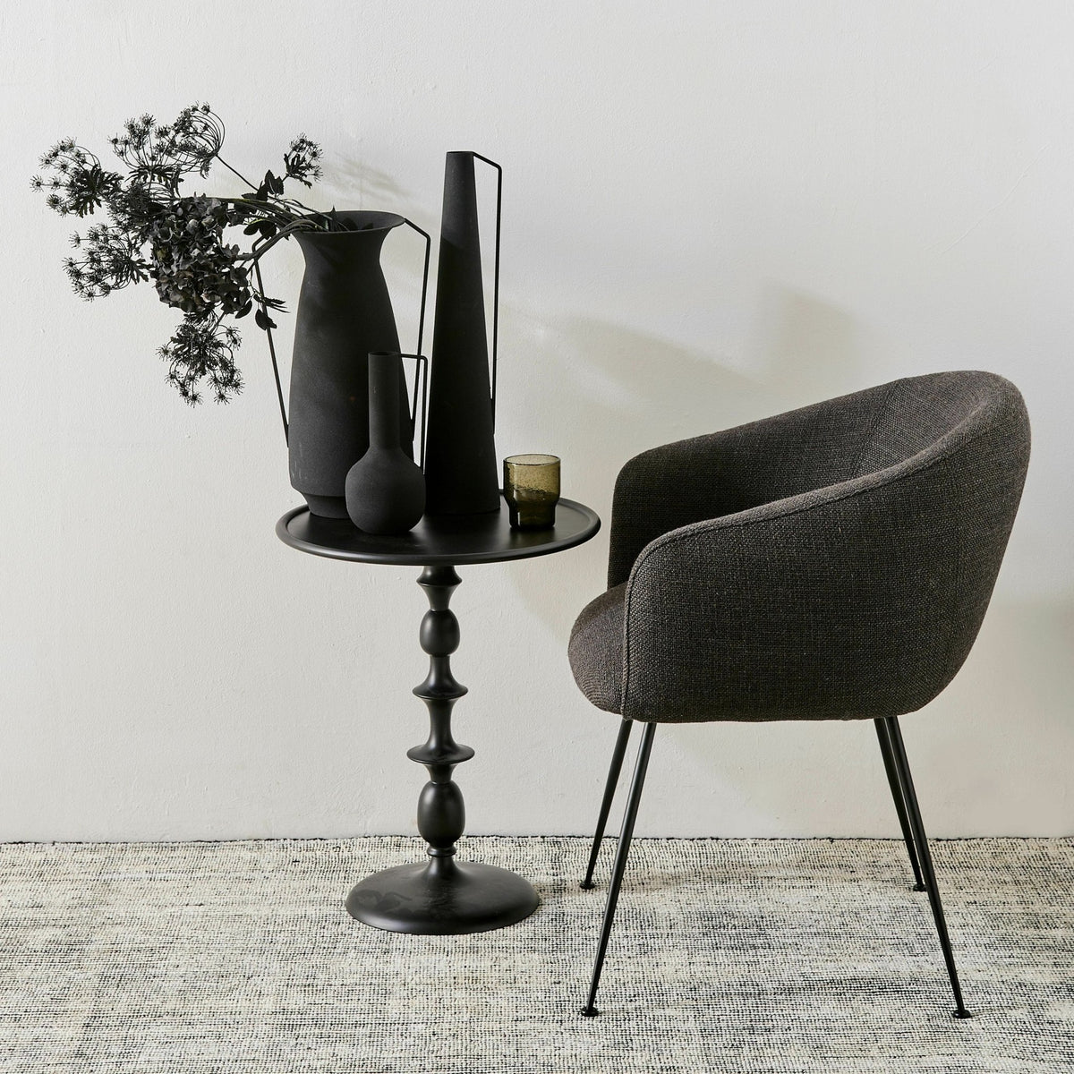 Set de 4 vases décoratifs noirs Roman - Pols Potten - The Cool Republic