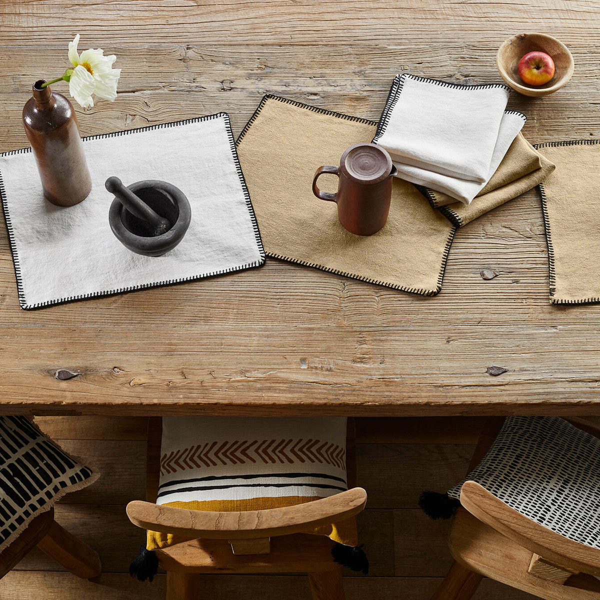 Set De Table Nino Beige Seigle Et Feston Noir - Madura - The Cool Republic