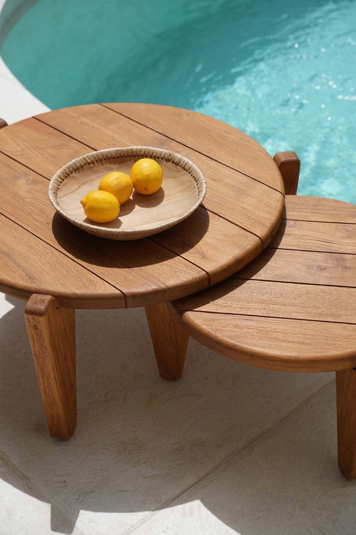 Table basse de jardin ronde en teck massif recyclé naturel 70x70x35cm Seseh - Bazar Bizar — vue 3
