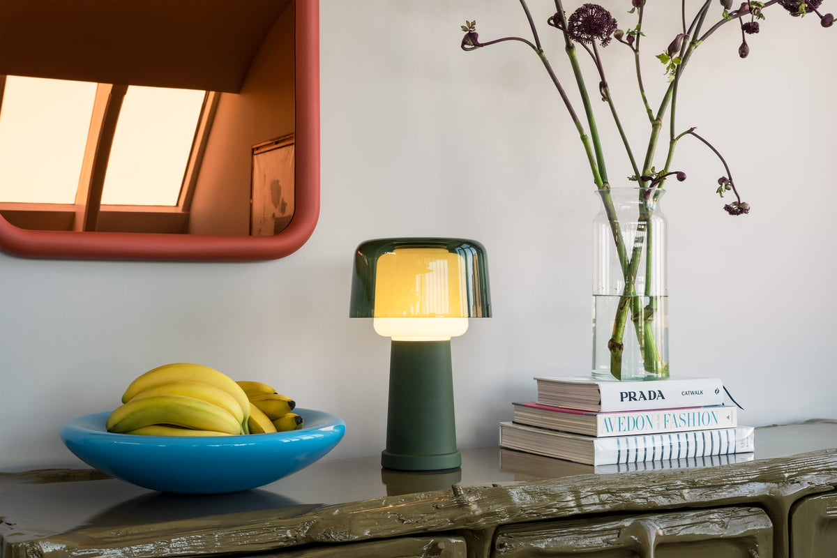 Lampe de table en métal vert 37,5cm Revolve - Fatboy — vue 3