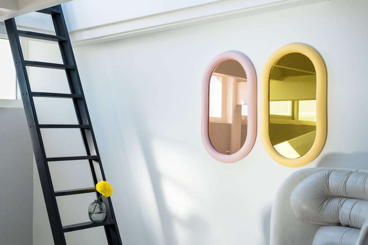 Miroir mural ovale en mousse souple rose 35cm Mirage Loop - Fatboy — vue 2