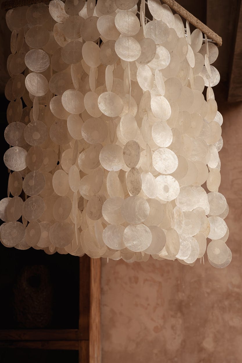 Lustre en coquillage beige 40cm Moonlit Whispers - Bazar Bizar — vue 10