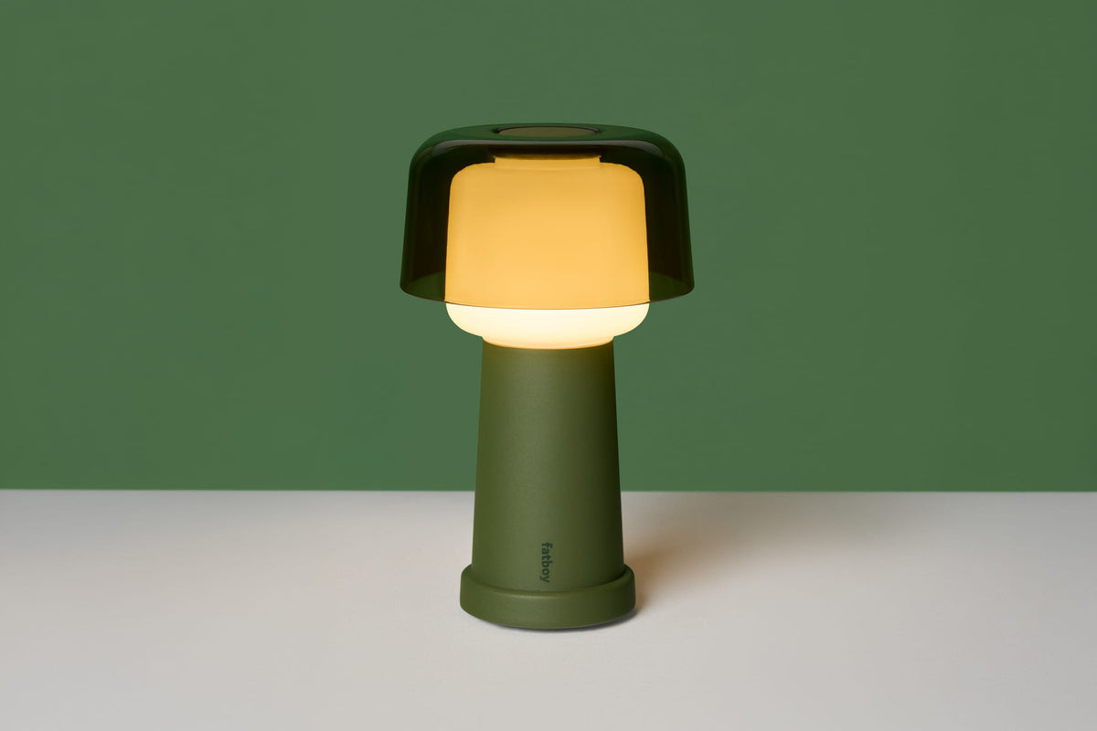 Lampe de table sans fil en métal vert 27,5cm Revolve - Fatboy — vue 3