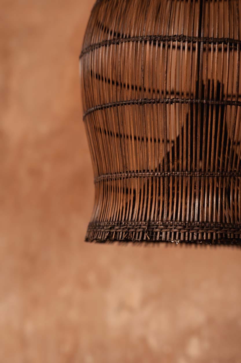 Suspension en bambou tressé brun foncé 30cm Woven Bell - Bazar Bizar — vue 3