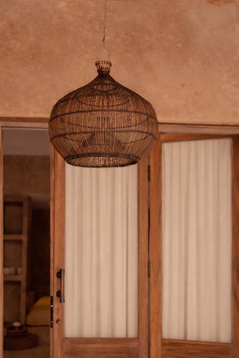 Suspension ronde en bambou tressé brun foncé 48cm Desert Gourd - Bazar Bizar — vue 4