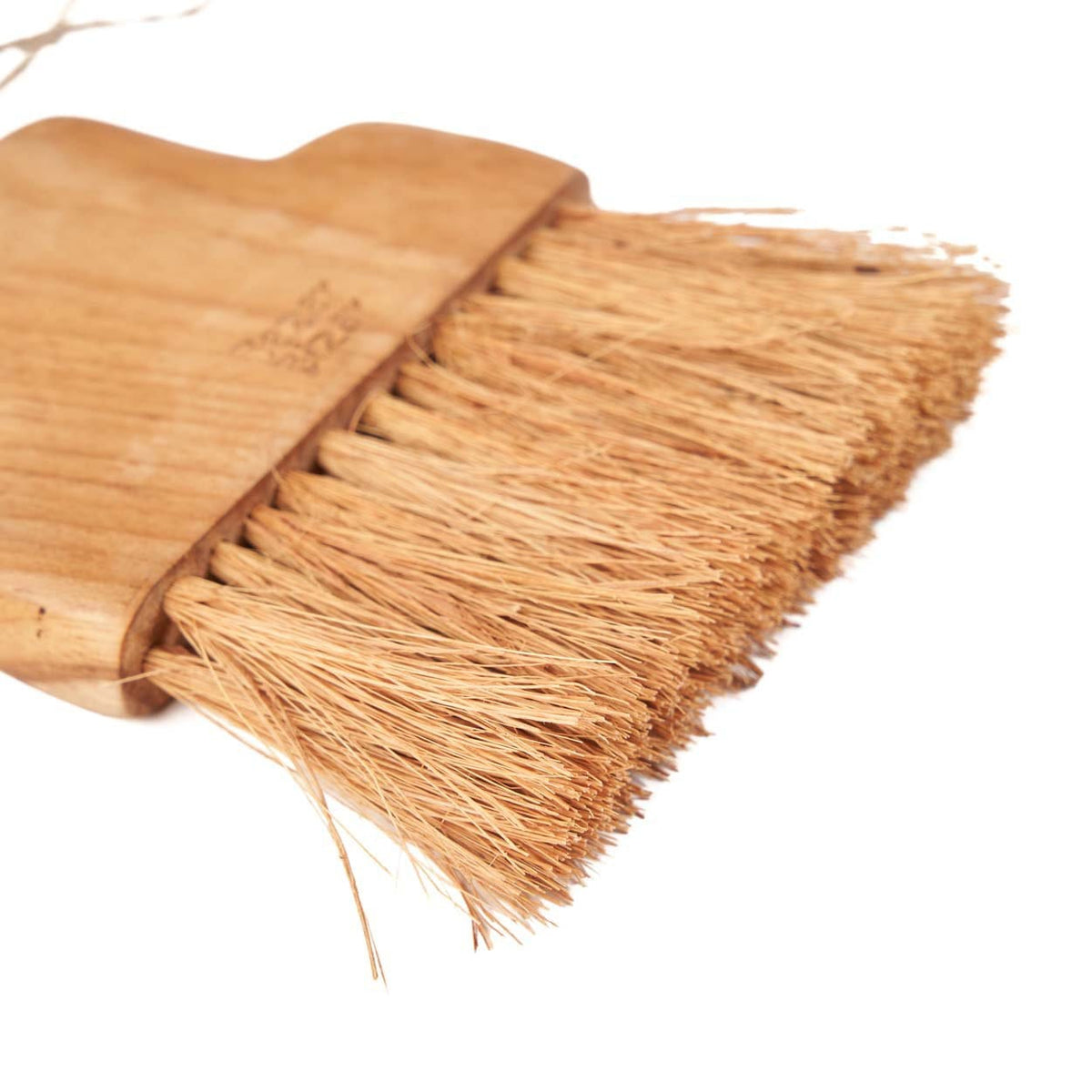Brosse à main en teck naturel 2cm Osta - Bazar Bizar — vue 3